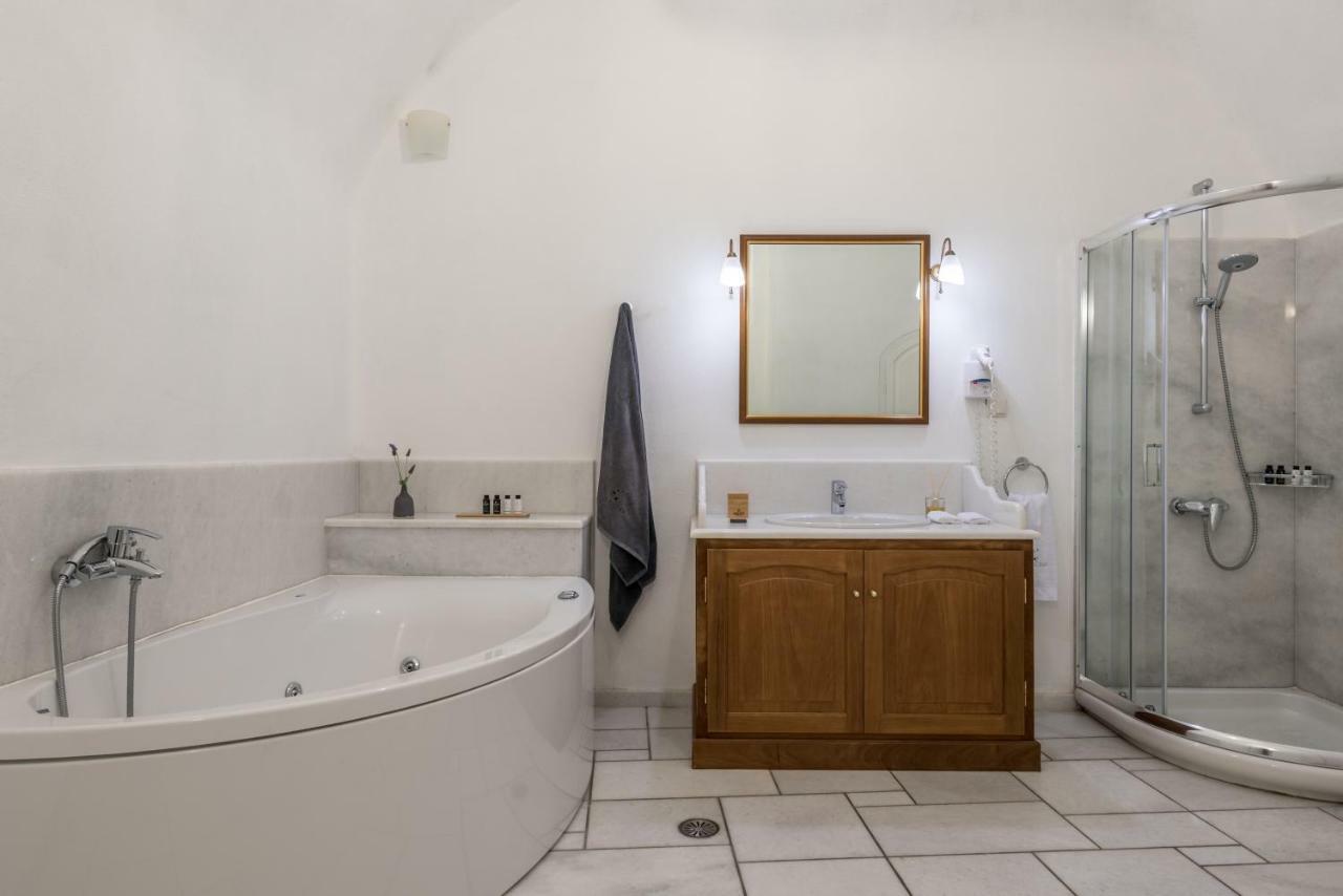 Chelidonia Luxury Suites Oía Exteriér fotografie